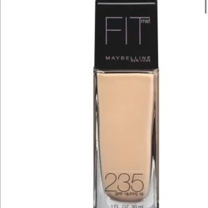 Fit me foundation: 235 : pure beige